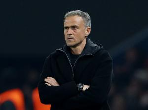 开云体育网站-法甲主教练月薪排行：恩里克100万欧居首，德泽尔比55万欧次之