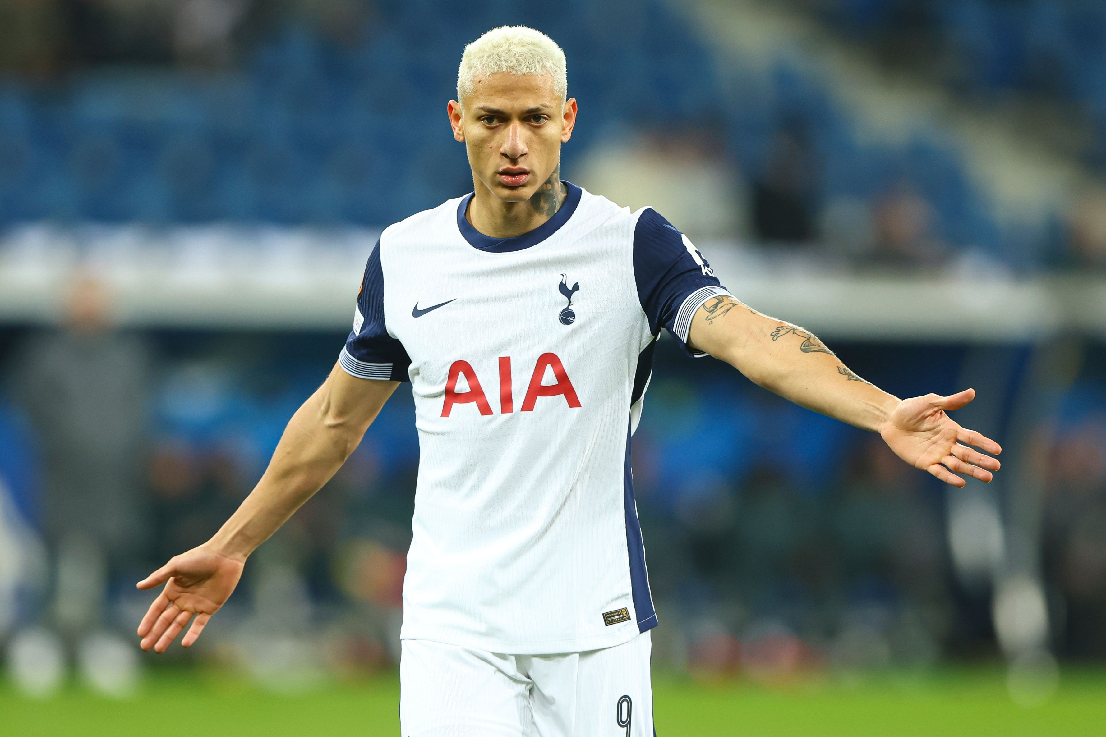 开云体育-小雷、基恩称赞索兰克、里沙利松：他们是支点，让热刺有了出球点